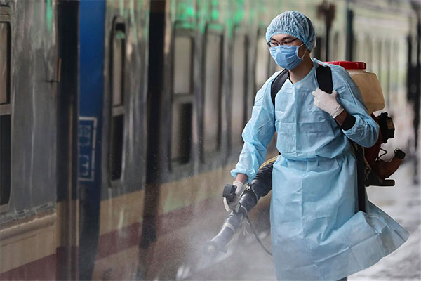 Bảo hộ khi sử dụng hóa chất công nghiệp